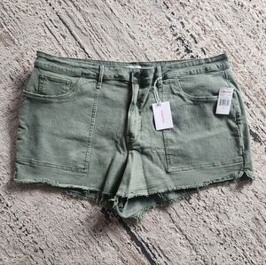 Good American Raw Hem Cut Off Shorts